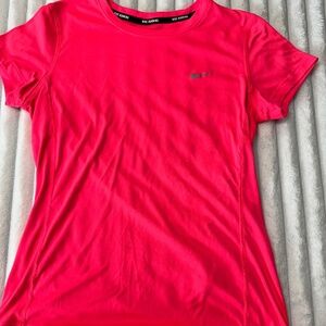 Women’s Nike running shirt